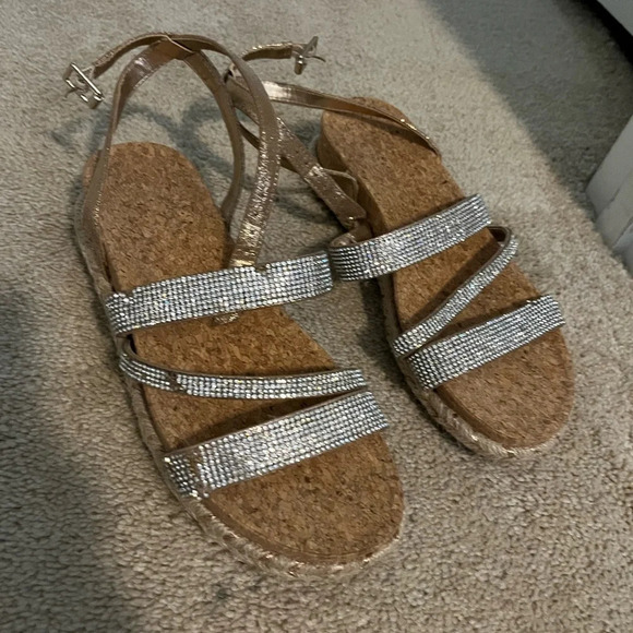 Sparkle Sandals - Picture 6 of 9